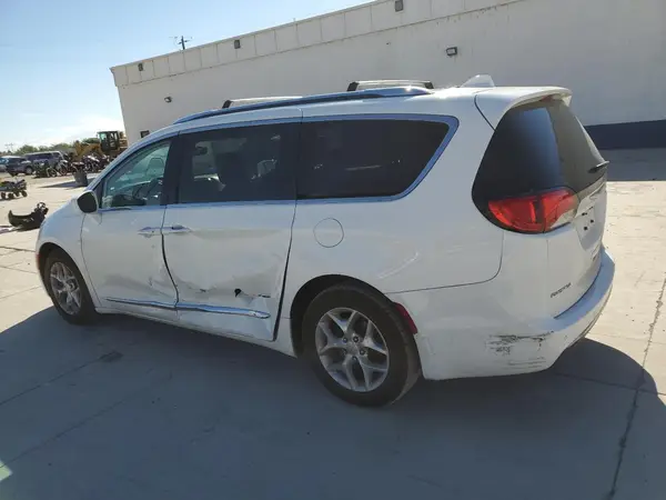 2C4RC1EG2HR577768 2017 CHRYSLER PACIFICA - Image 2