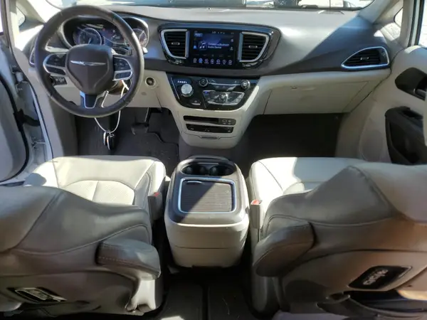 2C4RC1EG2HR577768 2017 CHRYSLER PACIFICA - Image 8