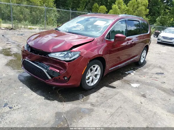 2C4RC1EG2HR578046 2017 CHRYSLER PACIFICA - Image 2
