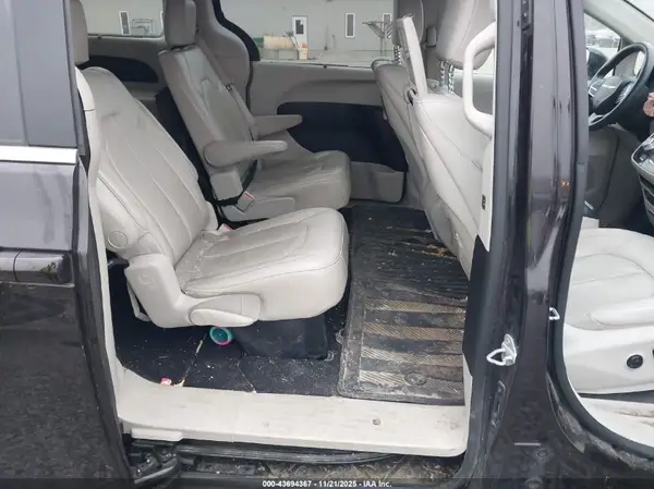 2C4RC1EG2HR584980 2017 CHRYSLER PACIFICA - Image 8