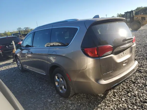 2C4RC1EG2HR622367 2017 CHRYSLER PACIFICA - Image 2