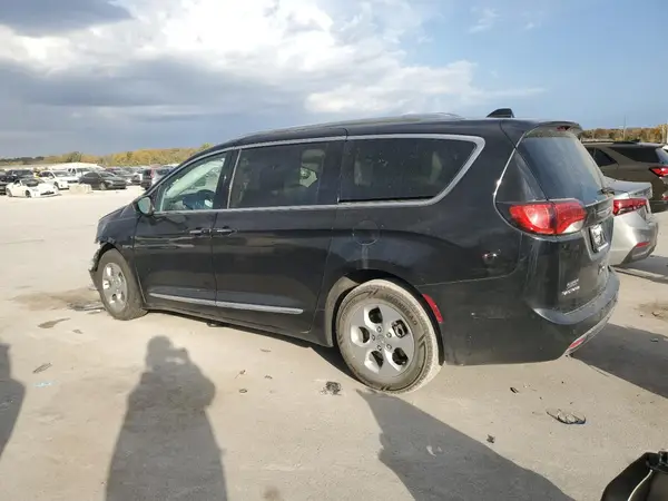 2C4RC1EG2HR622871 2017 CHRYSLER PACIFICA - Image 2