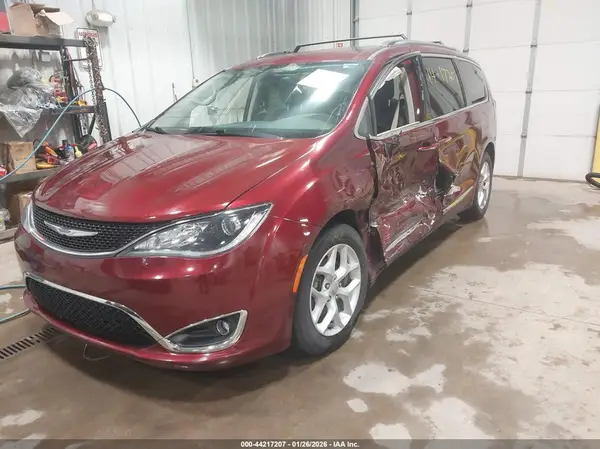 2C4RC1EG2HR628766 2017 CHRYSLER PACIFICA - Image 2