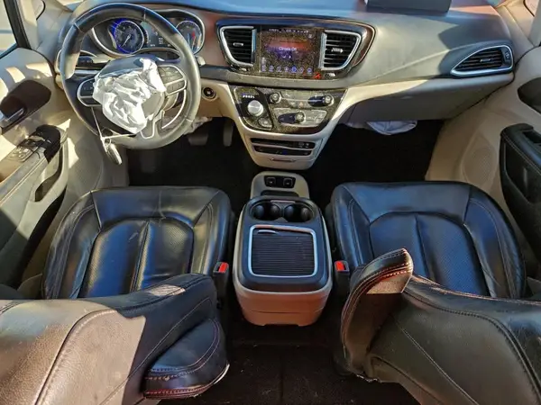 2C4RC1EG2HR634633 2017 CHRYSLER PACIFICA - Image 8