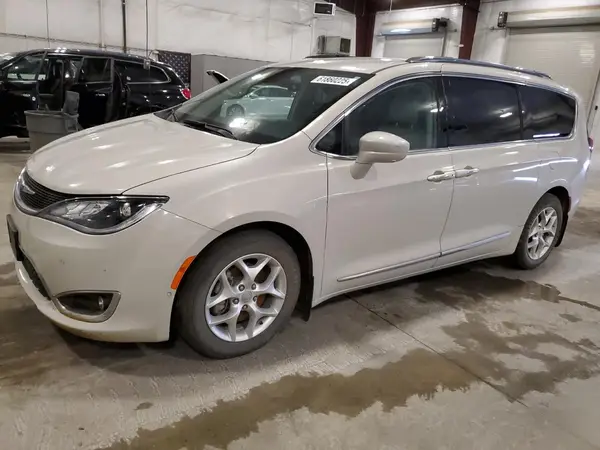 2C4RC1EG2HR638472 2017 CHRYSLER PACIFICA - Image 1