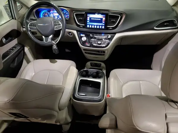2C4RC1EG2HR638472 2017 CHRYSLER PACIFICA - Image 8