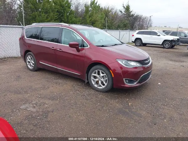 2C4RC1EG2HR644014 2017 CHRYSLER PACIFICA - Image 1