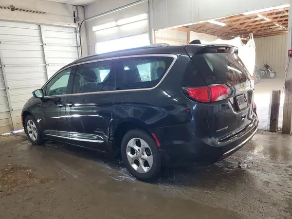 2C4RC1EG2HR653070 2017 CHRYSLER PACIFICA - Image 2