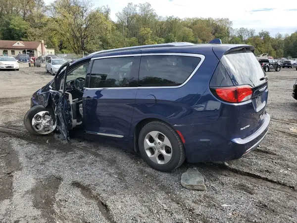 2C4RC1EG2HR656065 2017 CHRYSLER PACIFICA - Image 2