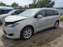 2C4RC1EG2HR684187 2017 CHRYSLER PACIFICA