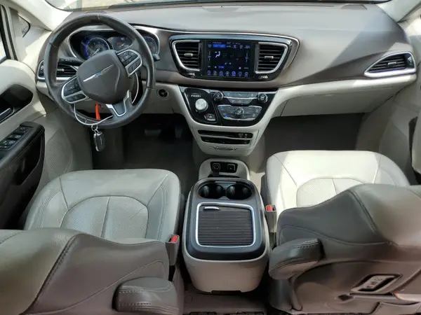 2C4RC1EG2HR684187 2017 CHRYSLER PACIFICA - Image 8