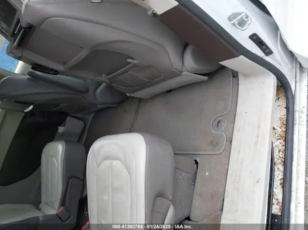 2C4RC1EG2HR689261 2017 CHRYSLER PACIFICA - Image 8