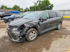 2C4RC1EG2HR708858 2017 CHRYSLER PACIFICA