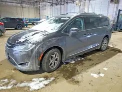 2C4RC1EG2HR721092 2017 CHRYSLER PACIFICA