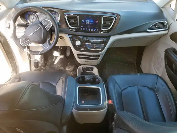 2C4RC1EG2HR722002 2017 CHRYSLER PACIFICA - Image 8