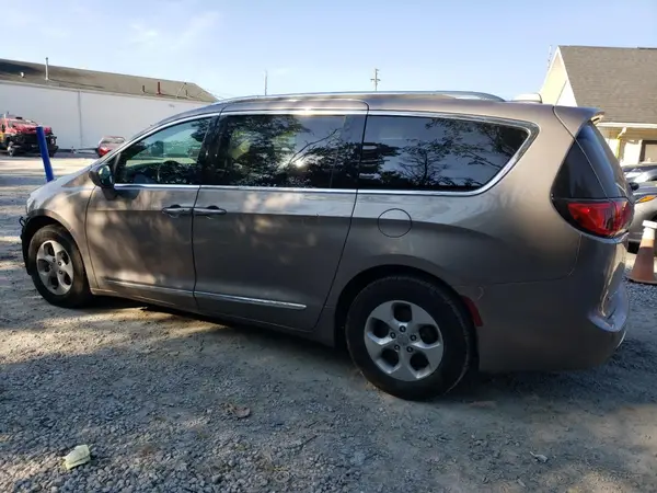 2C4RC1EG2HR722159 2017 CHRYSLER PACIFICA - Image 2