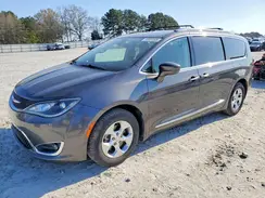 2C4RC1EG2HR763925 2017 CHRYSLER PACIFICA