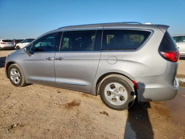 2C4RC1EG2HR770535 2017 CHRYSLER PACIFICA - Image 2