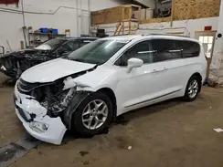 2C4RC1EG2HR796391 2017 CHRYSLER PACIFICA
