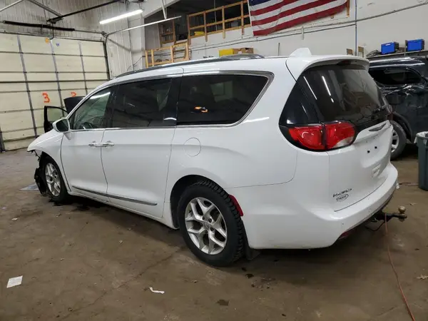 2C4RC1EG2HR796391 2017 CHRYSLER PACIFICA - Image 2