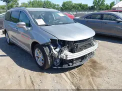 2C4RC1EG2HR796648 2017 CHRYSLER PACIFICA
