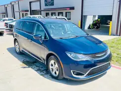 2C4RC1EG2HR811746 2017 CHRYSLER PACIFICA