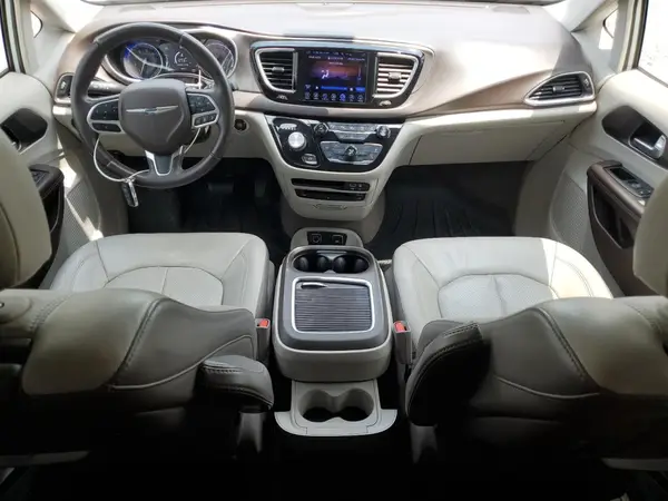 2C4RC1EG2HR833620 2017 CHRYSLER PACIFICA - Image 8