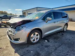 2C4RC1EG2HR840079 2017 CHRYSLER PACIFICA