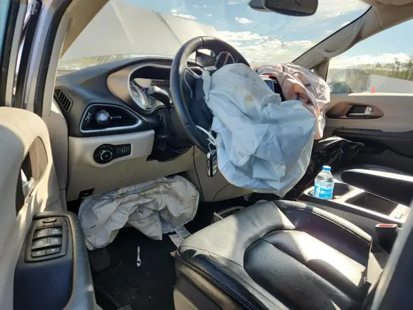 2C4RC1EG2HR840079 2017 CHRYSLER PACIFICA - Image 8