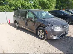 2C4RC1EG2HR851342 2017 CHRYSLER PACIFICA