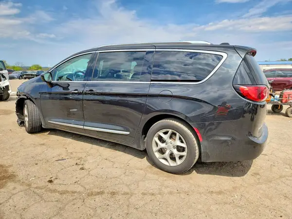 2C4RC1EG2JR112901 2018 CHRYSLER PACIFICA - Image 2
