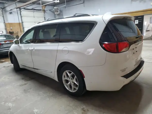 2C4RC1EG2JR132825 2018 CHRYSLER PACIFICA - Image 2