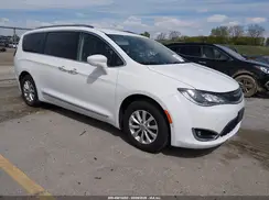 2C4RC1EG2JR139113 2018 CHRYSLER PACIFICA