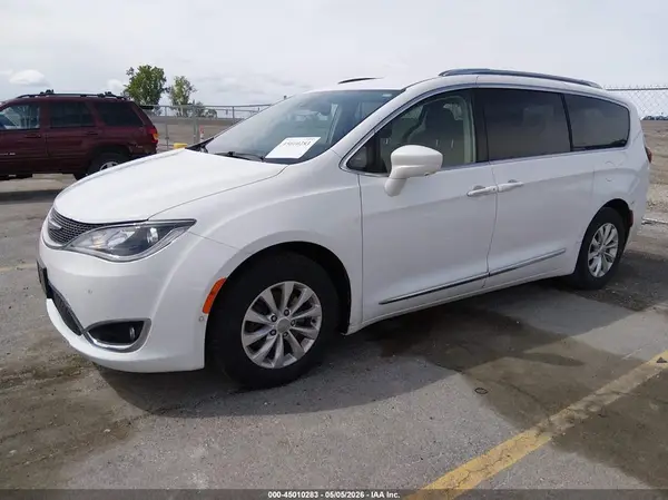 2C4RC1EG2JR139113 2018 CHRYSLER PACIFICA - Image 2