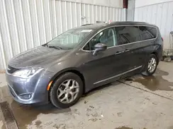2C4RC1EG2JR139581 2018 CHRYSLER PACIFICA