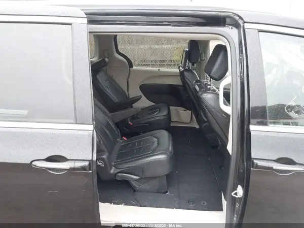 2C4RC1EG2JR144246 2018 CHRYSLER PACIFICA - Image 8