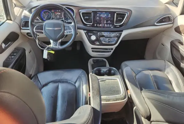 2C4RC1EG2JR156994 2018 CHRYSLER PACIFICA - Image 8