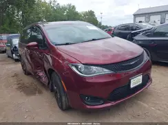 2C4RC1EG2JR165050 2018 CHRYSLER PACIFICA