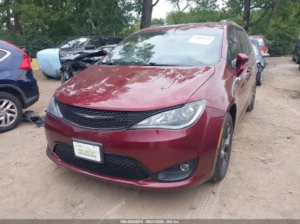 2C4RC1EG2JR165050 2018 CHRYSLER PACIFICA - Image 2