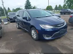 2C4RC1EG2JR175299 2018 CHRYSLER PACIFICA