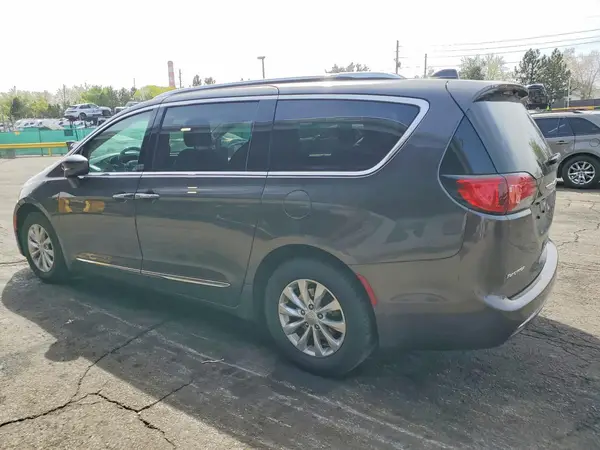 2C4RC1EG2JR177800 2018 CHRYSLER PACIFICA - Image 2