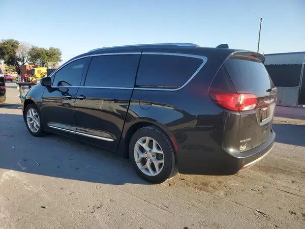 2C4RC1EG2JR182320 2018 CHRYSLER PACIFICA - Image 2