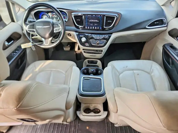 2C4RC1EG2JR182396 2018 CHRYSLER PACIFICA - Image 8