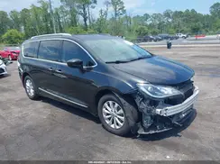 2C4RC1EG2JR193754 2018 CHRYSLER PACIFICA