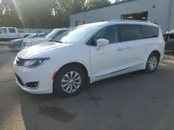 2C4RC1EG2JR260563 2018 CHRYSLER PACIFICA