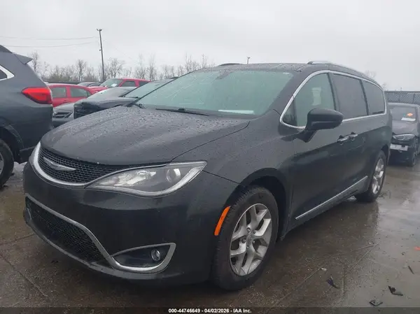 2C4RC1EG2JR270946 2018 CHRYSLER PACIFICA - Image 2