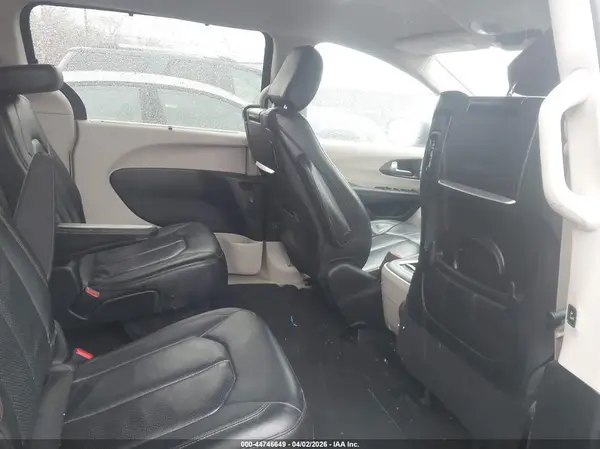 2C4RC1EG2JR270946 2018 CHRYSLER PACIFICA - Image 8