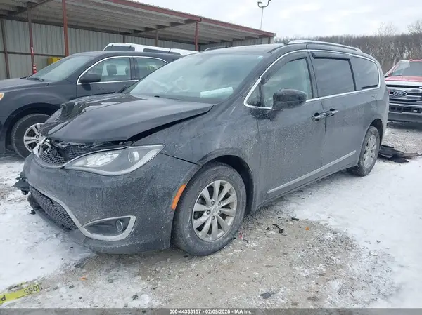 2C4RC1EG2JR292669 2018 CHRYSLER PACIFICA - Image 2