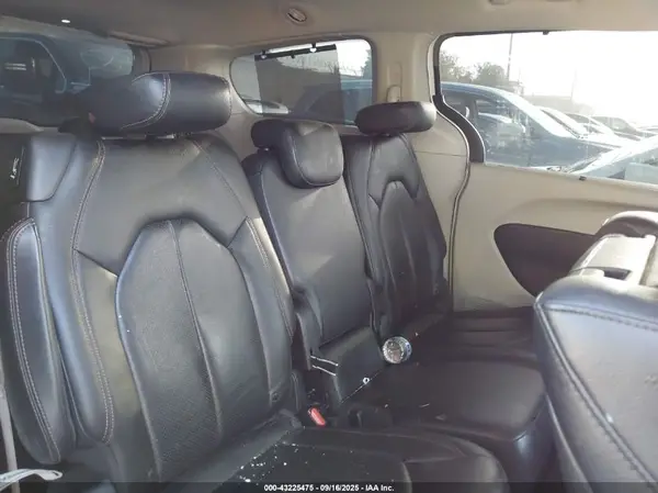 2C4RC1EG2JR340669 2018 CHRYSLER PACIFICA - Image 8