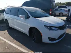 2C4RC1EG2JR352885 2018 CHRYSLER PACIFICA